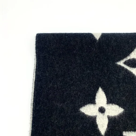 Louis Vuitton Black Monogram Logo Full-Print Cashmere Fringe Scarf
